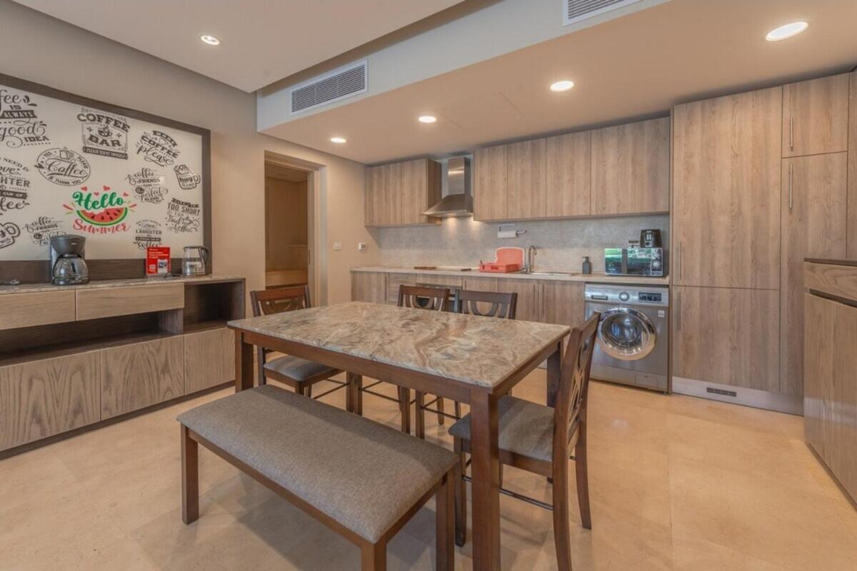 Mangroovy- 1br Gf Waterfront Glitzy Direct Pool Apartment