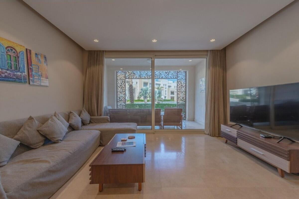Mangroovy- 1br Gf Waterfront Glitzy Direct Pool Appartement Hurghada