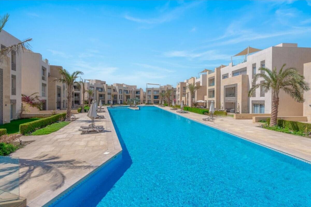Mangroovy- 1br Gf Waterfront Glitzy Direct Pool Appartement *